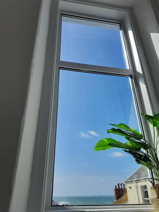 Bright & Beautiful 4 Bedroom House With Sea Views Portland Exterior foto