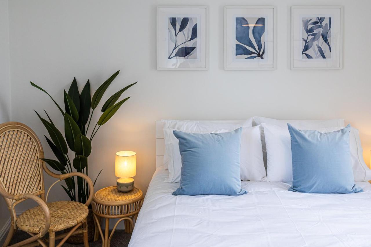 Bright & Beautiful 4 Bedroom House With Sea Views Portland Exterior foto